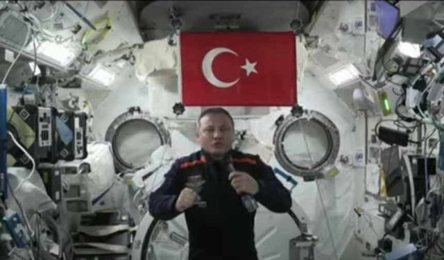 Türk Astronot Alper Gezeravcı, Cumhurbaşkanı Erdoğan ile Uzaydan Görüntülü Görüşme Yaptı