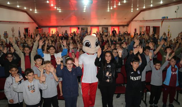 Türkiye Milli Olimpiyat Komitesi, Akçaabat'ta öğrencilerle buluştu