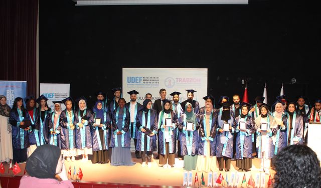 Trabzon'da Uluslararası Öğrencilerin Mezuniyet Coşkusu