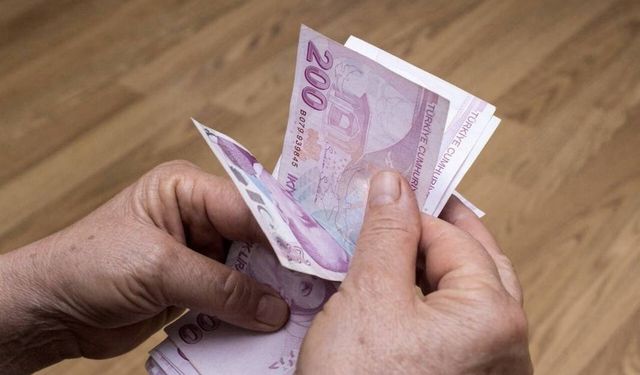 Binlerce emekliye verilecek! Başvuran herkes 9 bin lira alacakBinlerce emekliye verilecek! Başvuran herkes 9 bin lira al