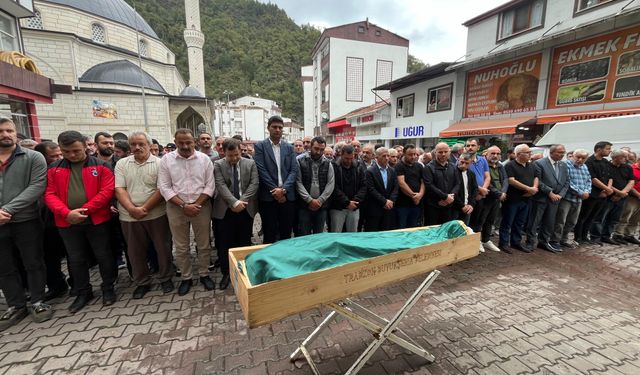 Çaykara, Muhtarına Ağladı! Ağıralioğlu’nun Acı Günü