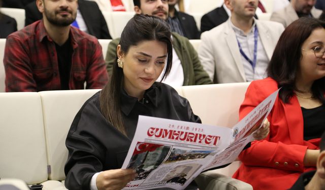 Avrasya Üniversitesi'nde "Cumhuriyetin Kazanımları" Konferansı Düzenlendi