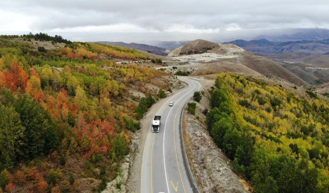 Bayburt’un Yüksek Kesimlerinde Sonbahar Renk Cümbüşü