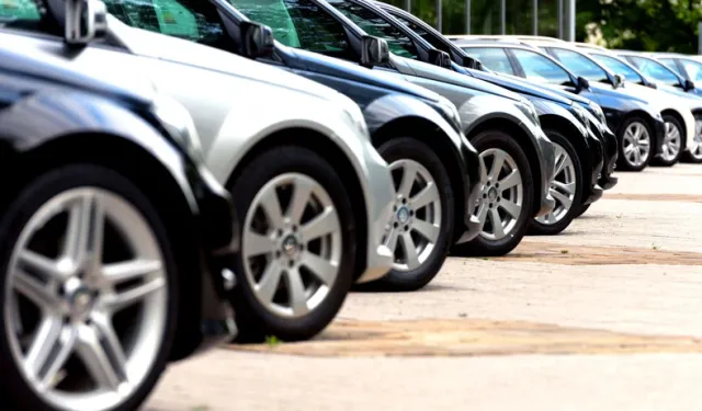 2025’in İlk Yarısında Otomotivde Zirve: Ford F-Serisi Satışlarıyla Rakiplerine Fark Attı!