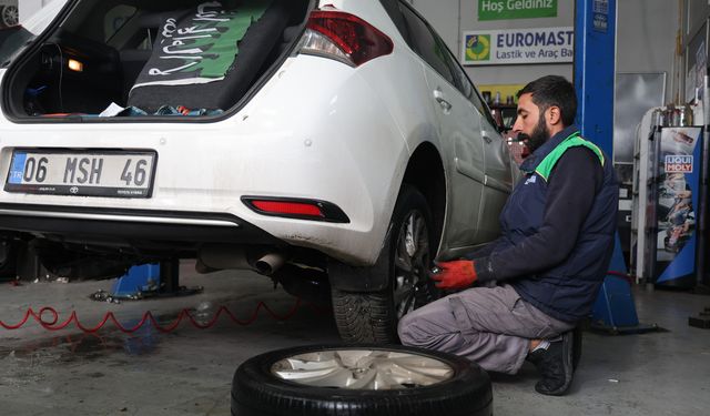 Kış Aylarında Hayat Kurtaran Tedbir: Oto Lastik Değişimi Ortalama Bin 250 TL