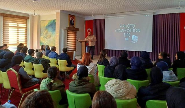 Bayburt’ta Gençlere Fotoğrafçılık Eğitimi: Sanatsal Bakış Açıları Gelişiyor