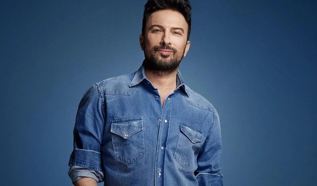 Tarkan İstanbul Konserinde Ayakkabılarıyla Gündem Oldu