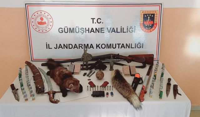 Jandarmanın kaçakçılık operasyonunda Osmanlı döneminden kalma el bombası bulundu