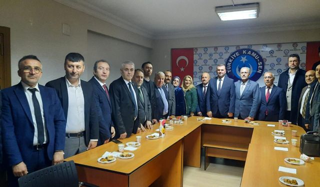 MHP İl Başkanı Sivrikaya’dan Trabzon Kamu-Sen’e Ziyaret: "Dayanışma İçinde Olacağız"