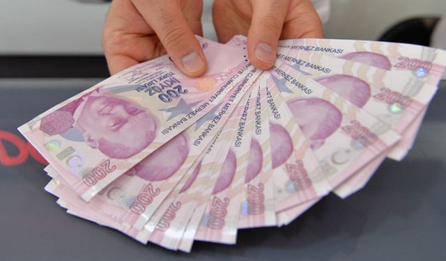 Emekliye Promosyon Yarışı Kızıştı! 27 Bin TL’ye Kadar Ödeme: Hangi Banka Ne Kadar Veriyor?