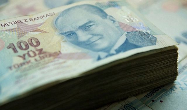 Emekliye yılbaşı öncesi  2 bin lira geldi