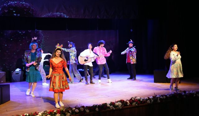 Trabzon’da Shakespeare Rüzgarı: "Bir Yaz Gecesi Kabusu" Sahne Alıyor