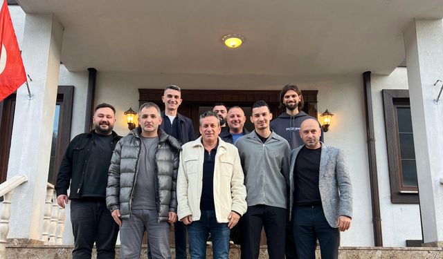 Trabzonspor Kaptanı Uğurcan Çakır’dan 1461 Trabzon FK’ya Ziyaret