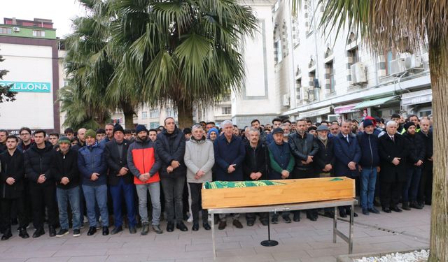 Of, Aydın Hoca’yı Son Yolculuğuna Uğurladı