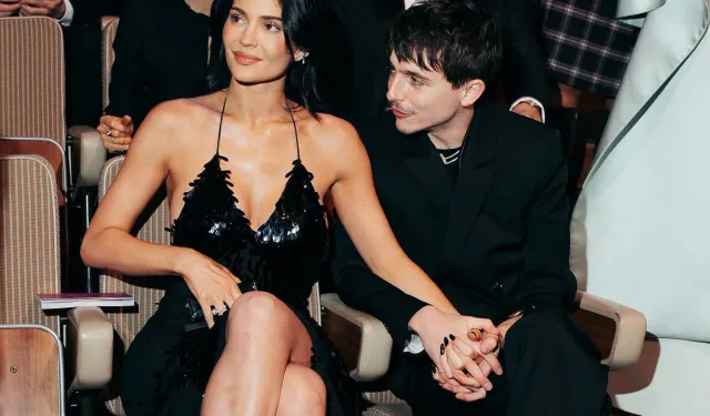 Kylie Jenner ve Timothée Chalamet Tribünleri Karıştırdı! Tenis Maçından Çok Onlar Konuşuldu