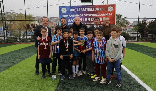 Futbol Turnuvası Coşku Ve Dostlukla Tamamlandı