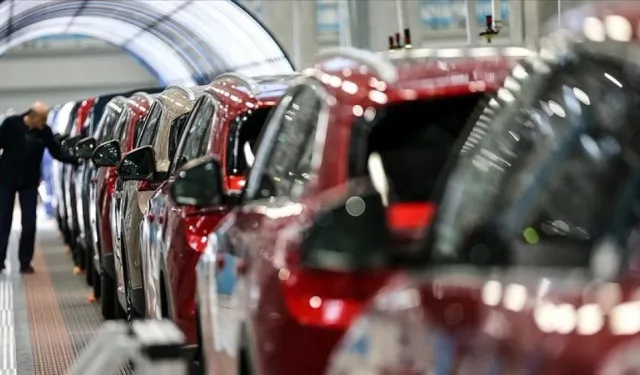 Otomotivde Ezber Bozan Nisan! Satışlar Tavan Yaptı, Rekorlar Alt Üst Oldu