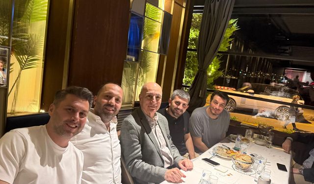 TSİAD Yönetimi İstanbul’da Mahfi Eğilmez ile Buluştu: Yol Haritaları ve Ekonomik Beklentiler Değerlendirildi