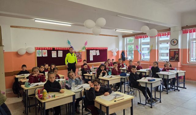 Trabzon Emniyeti’nden Maçka’da Öğrencilere Afet ve Güvenlik Eğitimi