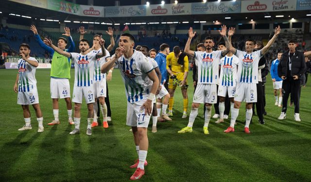 Çaykur Rizespor Teknik Direktörü Palut: Ligi korkmaya başladığımız yerde noktalamadık