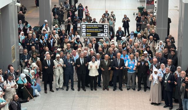 Ordu'dan ilk hac kafilesi dualarla uğurlandı
