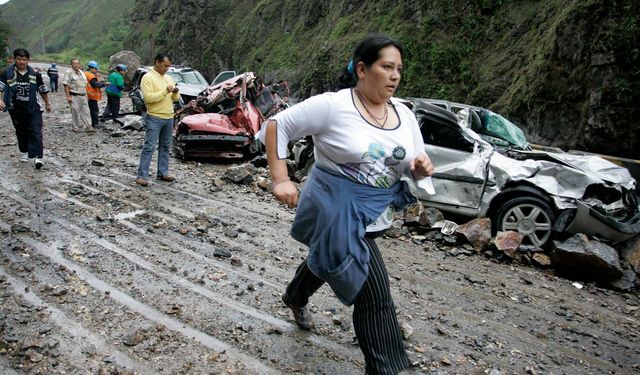 Kolombiya’da 6.3 büyüklüğünde deprem