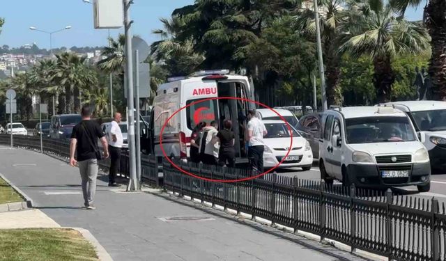 Bıçaklanan genç hastaneye kaldırıldı