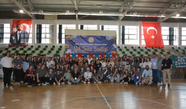 Öğrenciler, teknolojik ve bilimsel çalışmalarını sergiledi