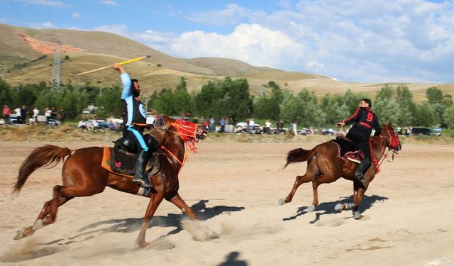 Bayburt'ta 'Ata Sporu' Coşkusu! Cirit Unutulmaz Anlar Yaşattı