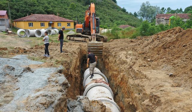 Selde Zarar Gören Mahalleye Bin 200'lük Beton Boru Yapılıyor!