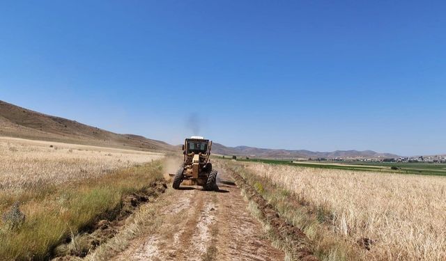 Tarla İçi Yollar Yapılıyor! Bayburt'ta Arazi Toplulaştırması Başladı