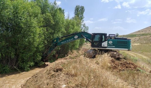 Bayburt'ta 2 Köyde Dere Islahı! DSİ Adımı Attı...