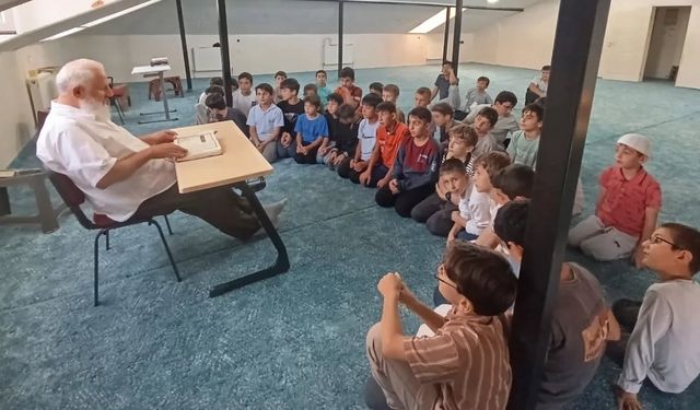 Kur’an Kursu Öğrencilerine “Aile Müessesesi” Konferansı