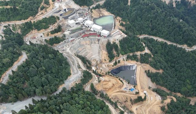 Giresun’da Maden Atıkları Dereyi Zehirledi: Köylüler İsyanda
