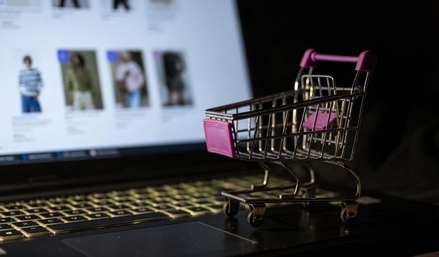 30 Euro’luk Gümrük Muafiyeti Kalkıyor, Her Ürüne Vergi Geliyor