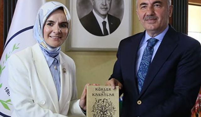 Rize Belediyesi’nde Sıcak Karşılama Bakan Mahinur Göktaş, projeleri konuştu