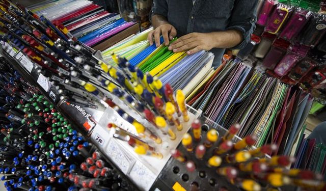 Okul Alışverişinde Fırsatçılar İş Başında! 90 TL’lik Defter 649 TL’ye Satılıyor