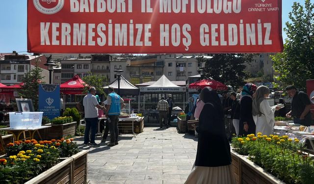 Bayburt’ta Örnek Proje! Yetimler ve İhtiyaç Sahipleri İçin Hayır Çarşısı