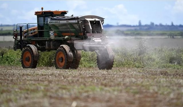 Bakanlık’tan Pestisit Alarmı: Zirai İlaçlar Artık Reçete ile Satılacak