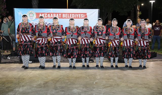 Akçaabat’ta “Yöre Yöre Türküler” Yaz Akşamlarını Şenlendirdi