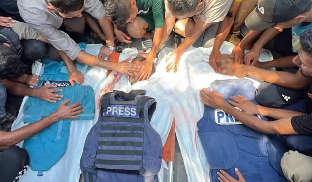İsrail’den Nasser Hastanesi’ne Saldırı: 19 Sivil Şehit
