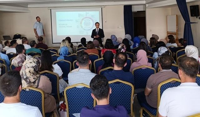 Okullar Açılıyor! Öğretmenlerle Önemli Toplantı