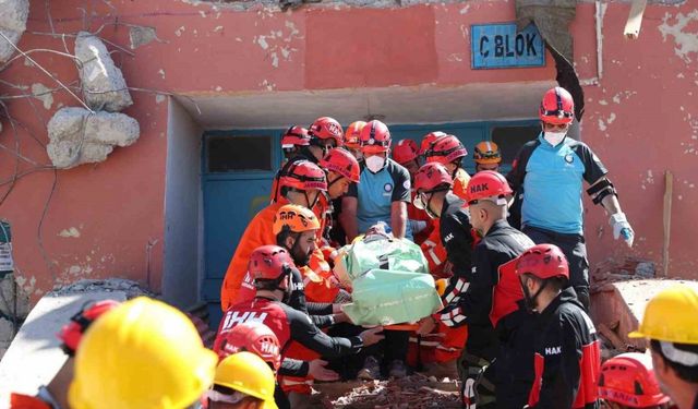 Muş’ta 6 ilden katılımla deprem tatbikatı gerçekleştirildi