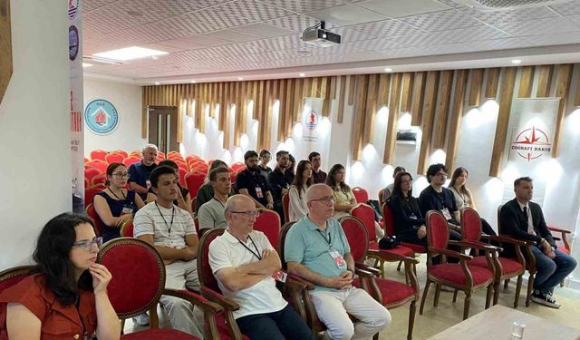 OMÜ’den ’Kurtuluş Yolu’ projesi: Öğretmen ve öğrenciler tarihi yerinde öğreniyor