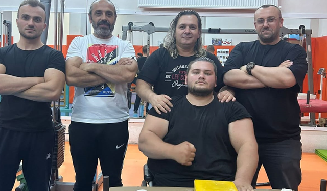 Trabzonlu Oğuz Kağan Genç ’ten Dünya Şampiyonasında Çifte Bronz