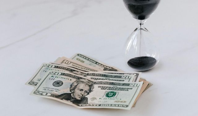 Dolar Yükselişini Sürdürüyor, Euro Yatay Seyrediyor: 24 Eylül 2025 Döviz Kurları