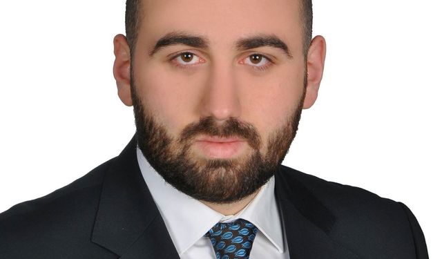 Trabzonlu Avukat, Telefon Almak İstedi Ama Kılıf Dayatmasına Takıldı