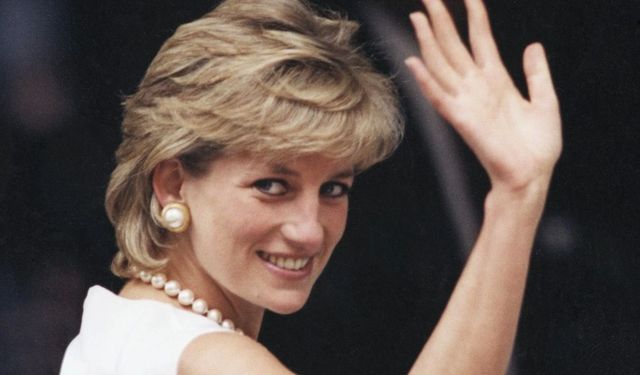 Prenses Diana’nın 1991’de gizlediği zaman kapsülü açıldı