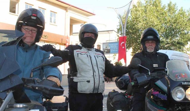 Alp Dağları’ndan Bayburt ovalarına: İsviçreli motorcular Bayburt’u çok sevdi