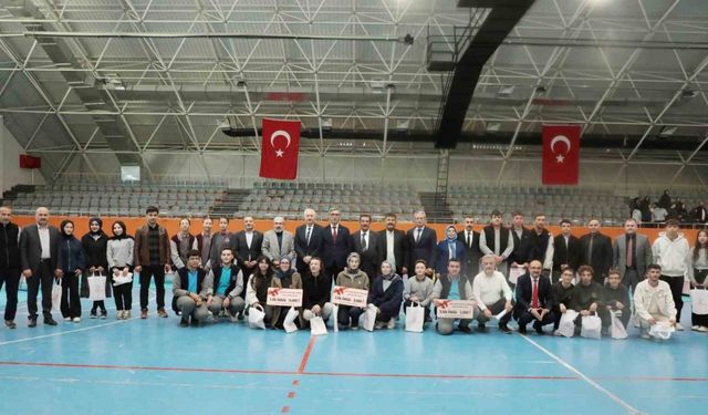 Bayburt’ta Liseler Arası Bilgi Yarışması yapıldı